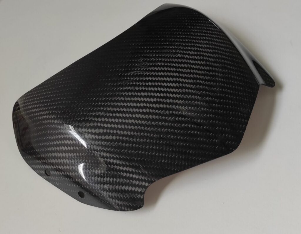 Carbon Fibre Yamaha FZ1 N Screen 06-17 & Fitting kit